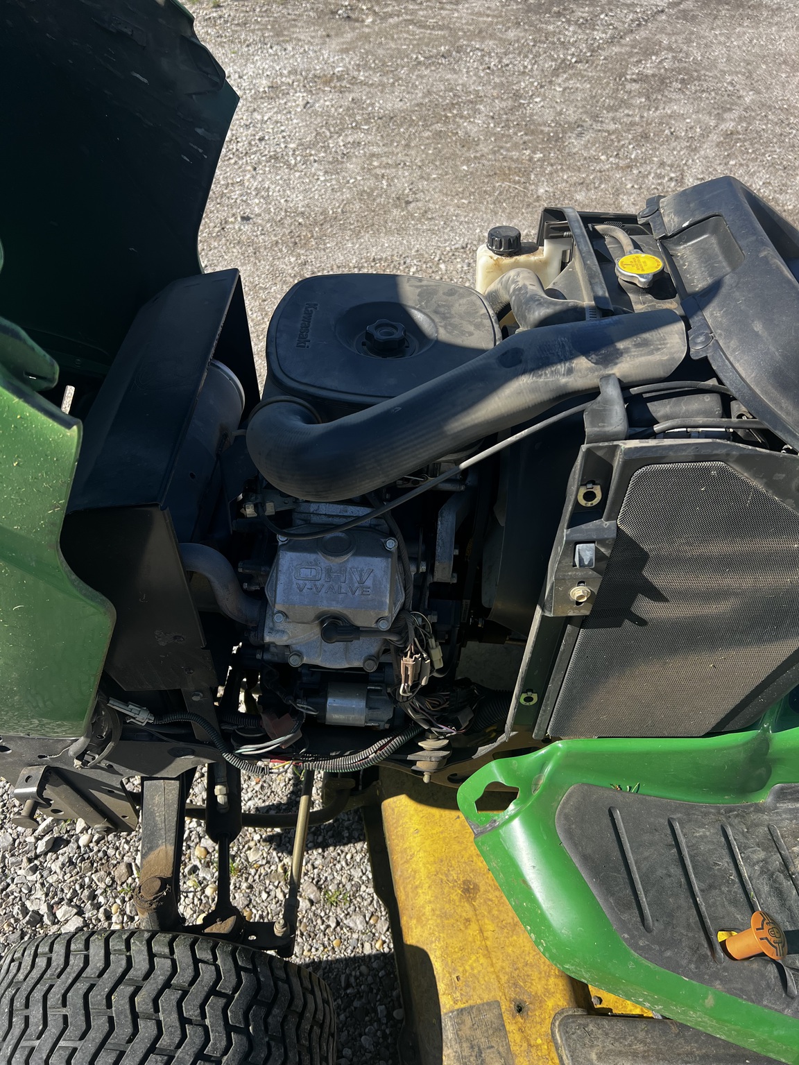 2002 John Deere X485 Image 6