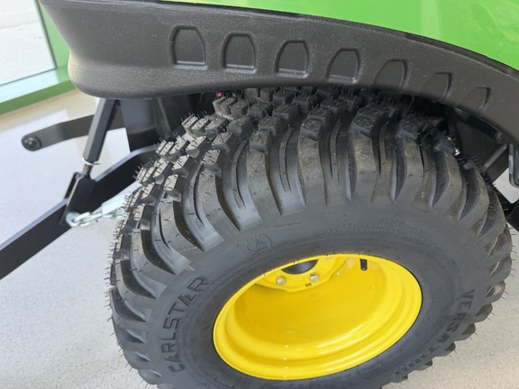 2025 John Deere 1025R - Photo10