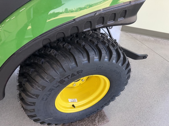 2025 John Deere 1025R - Photo11