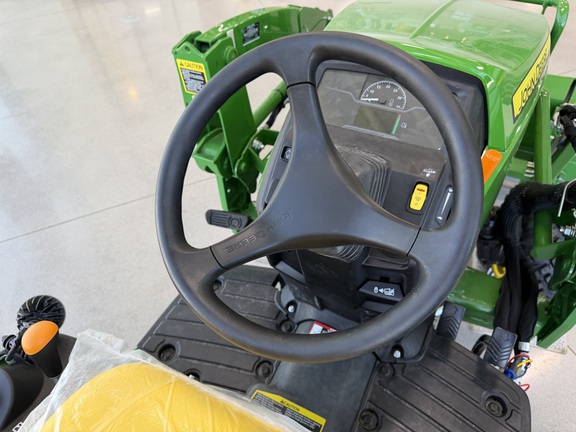 2025 John Deere 1025R - Photo21
