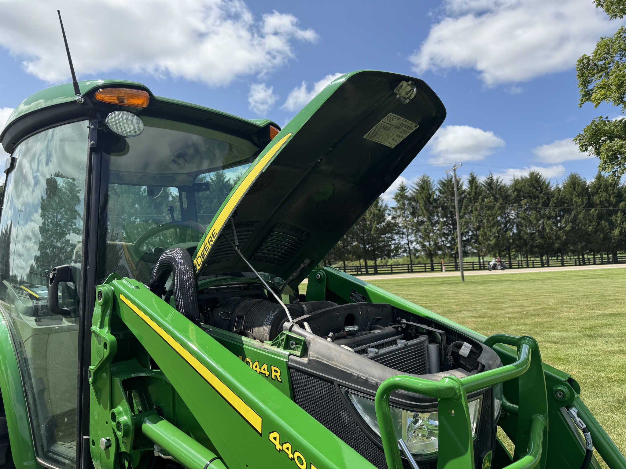Used 2019 John Deere 4044R Compact Utility Tractors at Koenig Equipment in Urbana, OH - PhotoXL3
