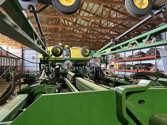 2023 John Deere DB66 - Photo14