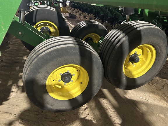 2023 John Deere DB66 - Photo15