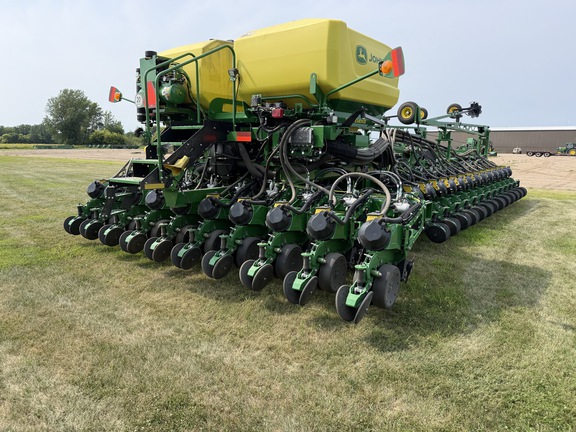 2023 John Deere DB66 - Photo6