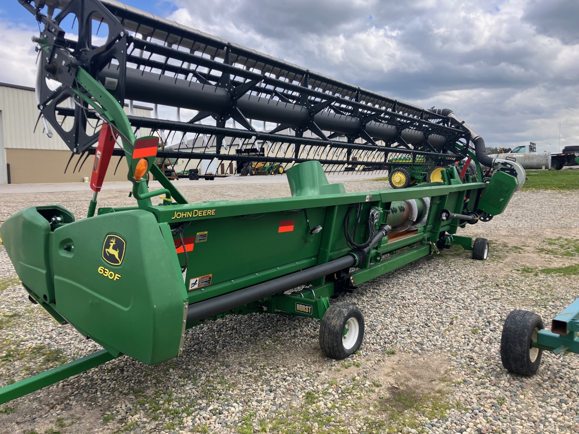 2017 John Deere 630F Image 4