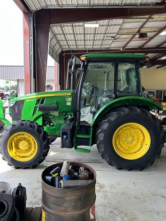 2024 John Deere 5100E-3