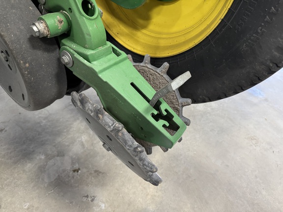2015 John Deere 1775NT - Photo13