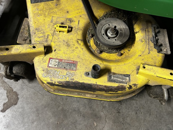 Photo of 2021 John Deere X750