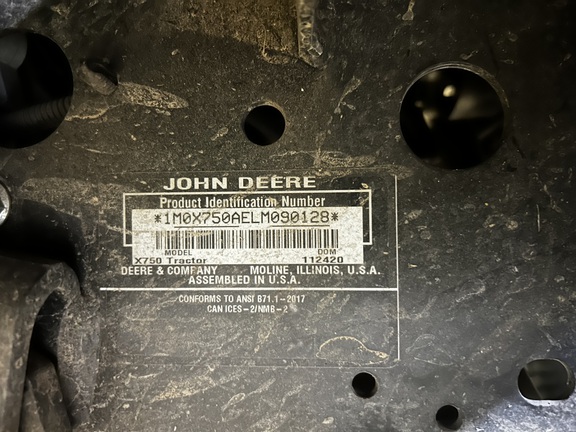 Photo of 2021 John Deere X750