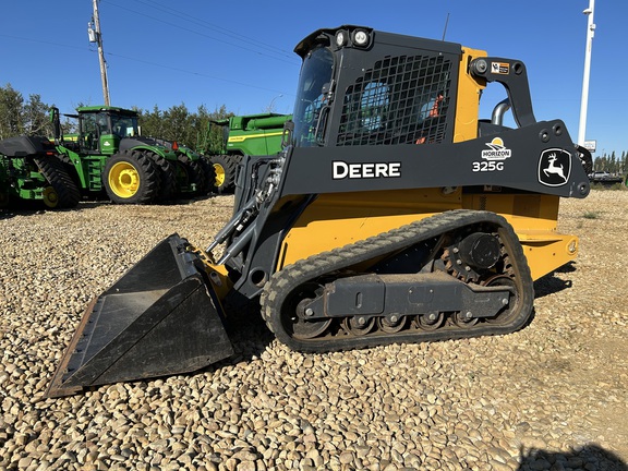  John Deere 325G
