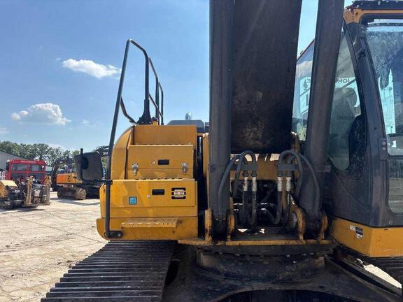 2020 John Deere 350G LC
