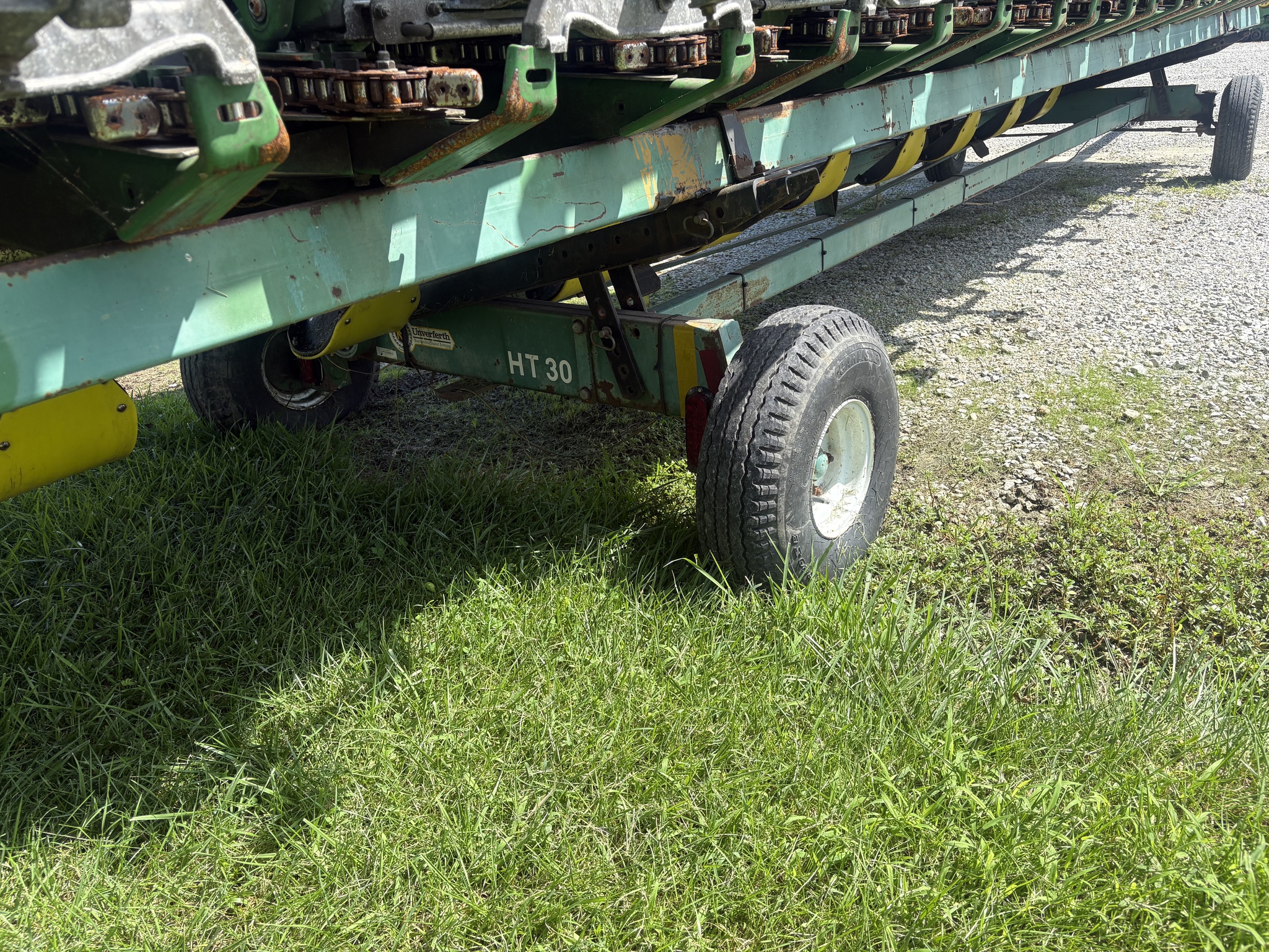 Used 2005 Unverferth HT 30 Header carts at Koenig Equipment in Urbana, OH - PhotoXL0