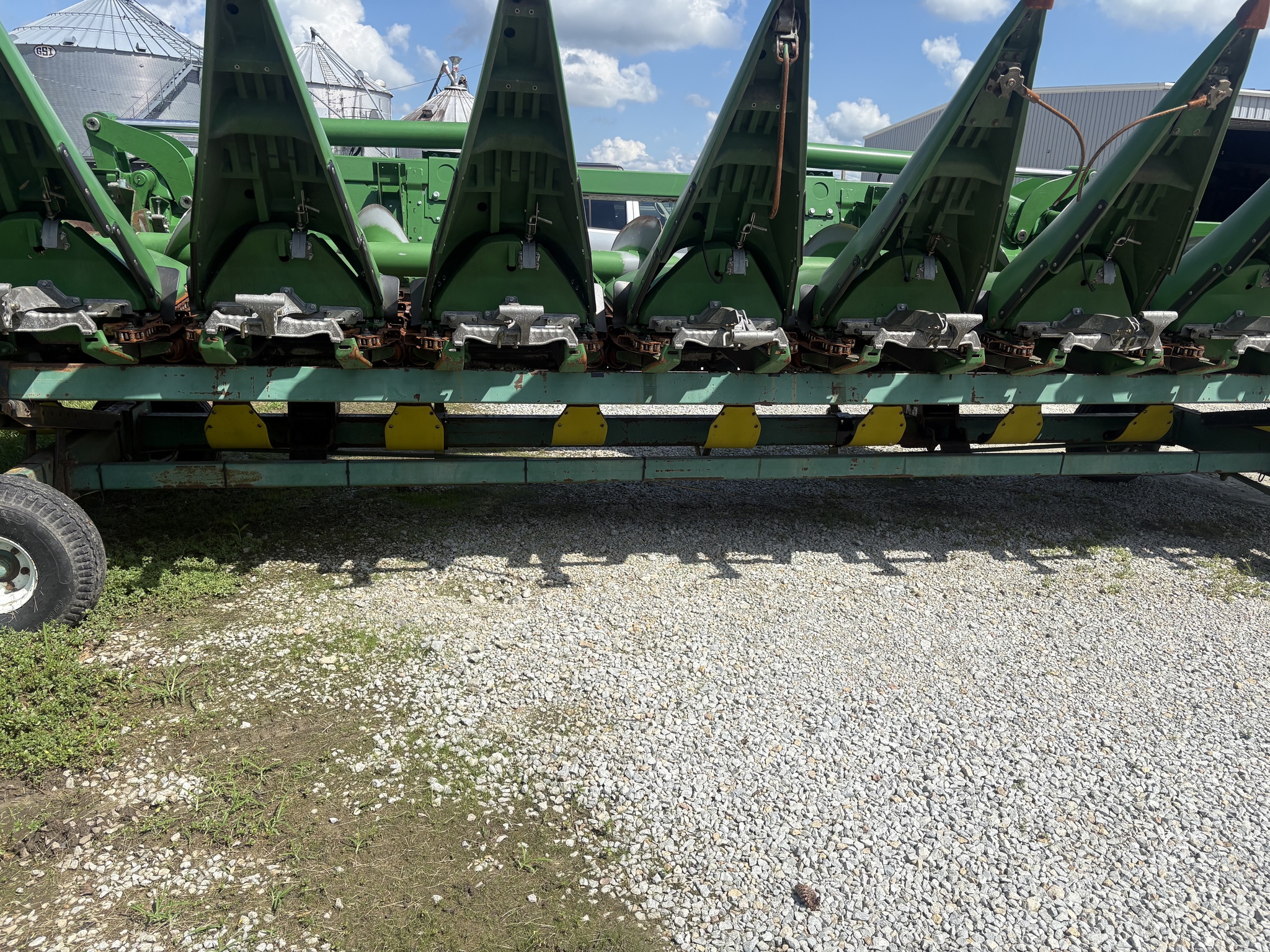 Used 2005 Unverferth HT 30 Header carts at Koenig Equipment in Urbana, OH - PhotoXL5