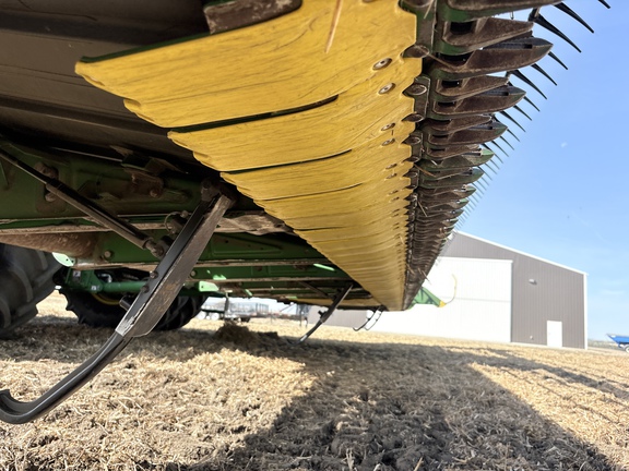 Used 2019 John Deere 735FD Combine Platforms at Horizon Ag & Turf in Lloydminster, AB - Photo5