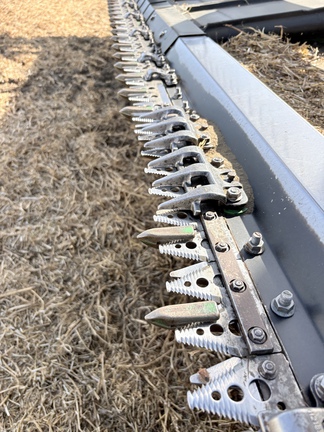 Used 2019 John Deere 735FD Combine Platforms at Horizon Ag & Turf in Lloydminster, AB - Photo12