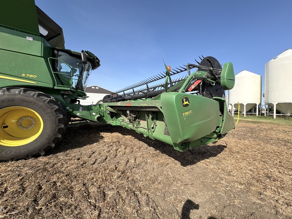 John Deere 735FD