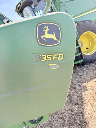 Used 2019 John Deere 735FD Combine Platforms at Horizon Ag & Turf in Lloydminster, AB - Photo30