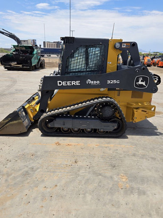 2025 John Deere 325G