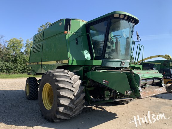 Photo of 1990 John Deere 9600