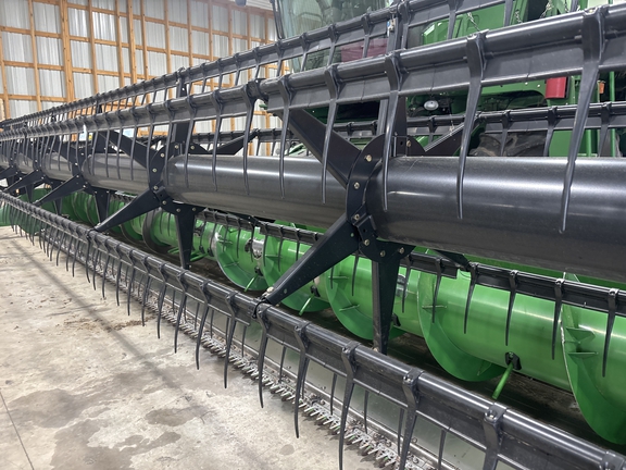 Used 2012 John Deere 630F Combine Platforms at Koenig Equipment in Greenville, OH - Photo3