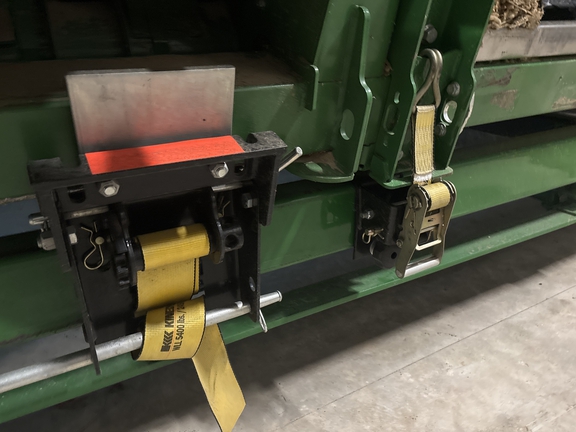 Used 2014 Unverferth AWS-36 Header carts at Koenig Equipment in Greenville, OH - Photo4