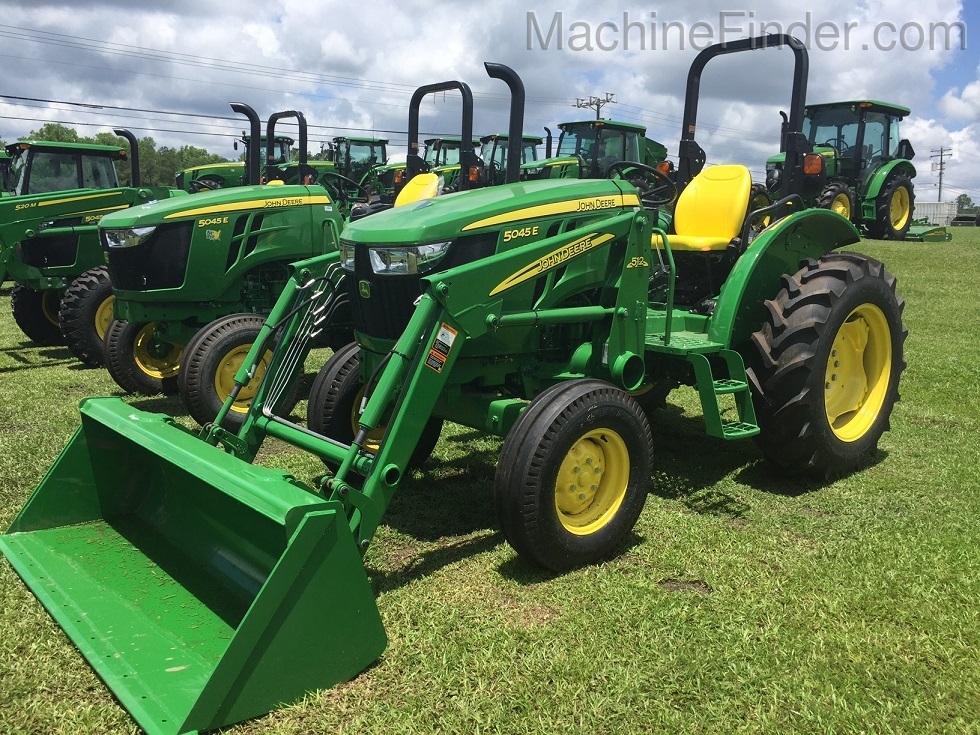 2021 John Deere 5045E Image 1