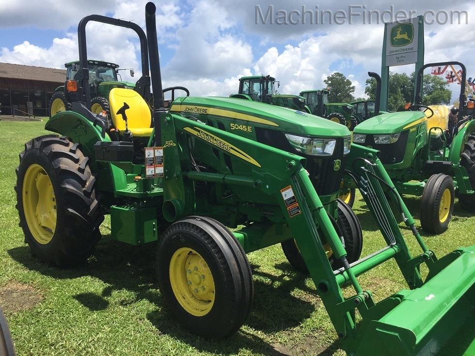 2021 John Deere 5045E Image 2