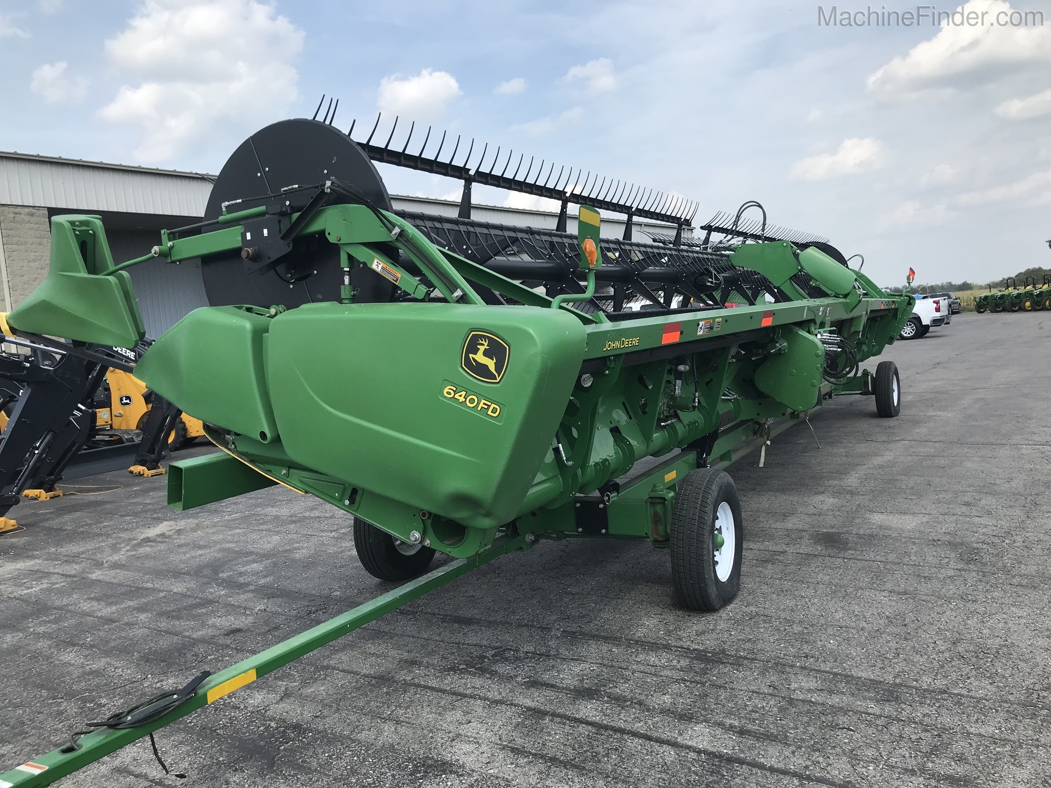 2013 John Deere 640FD Image 2