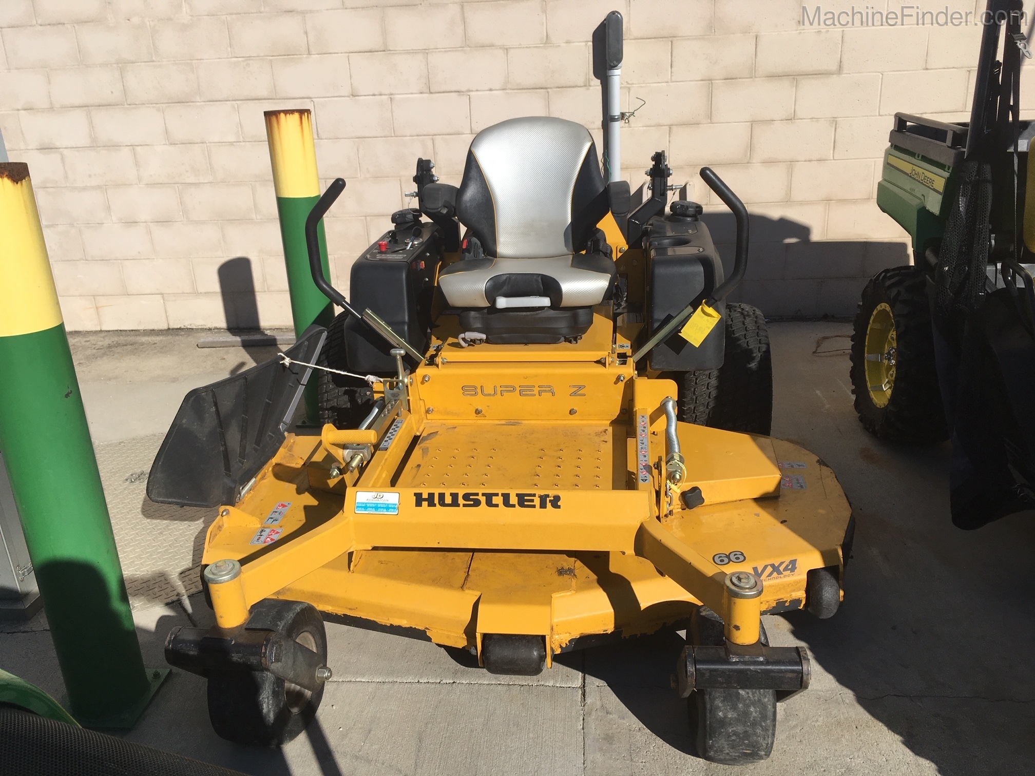 2016 Hustler SUPER Z Image 1