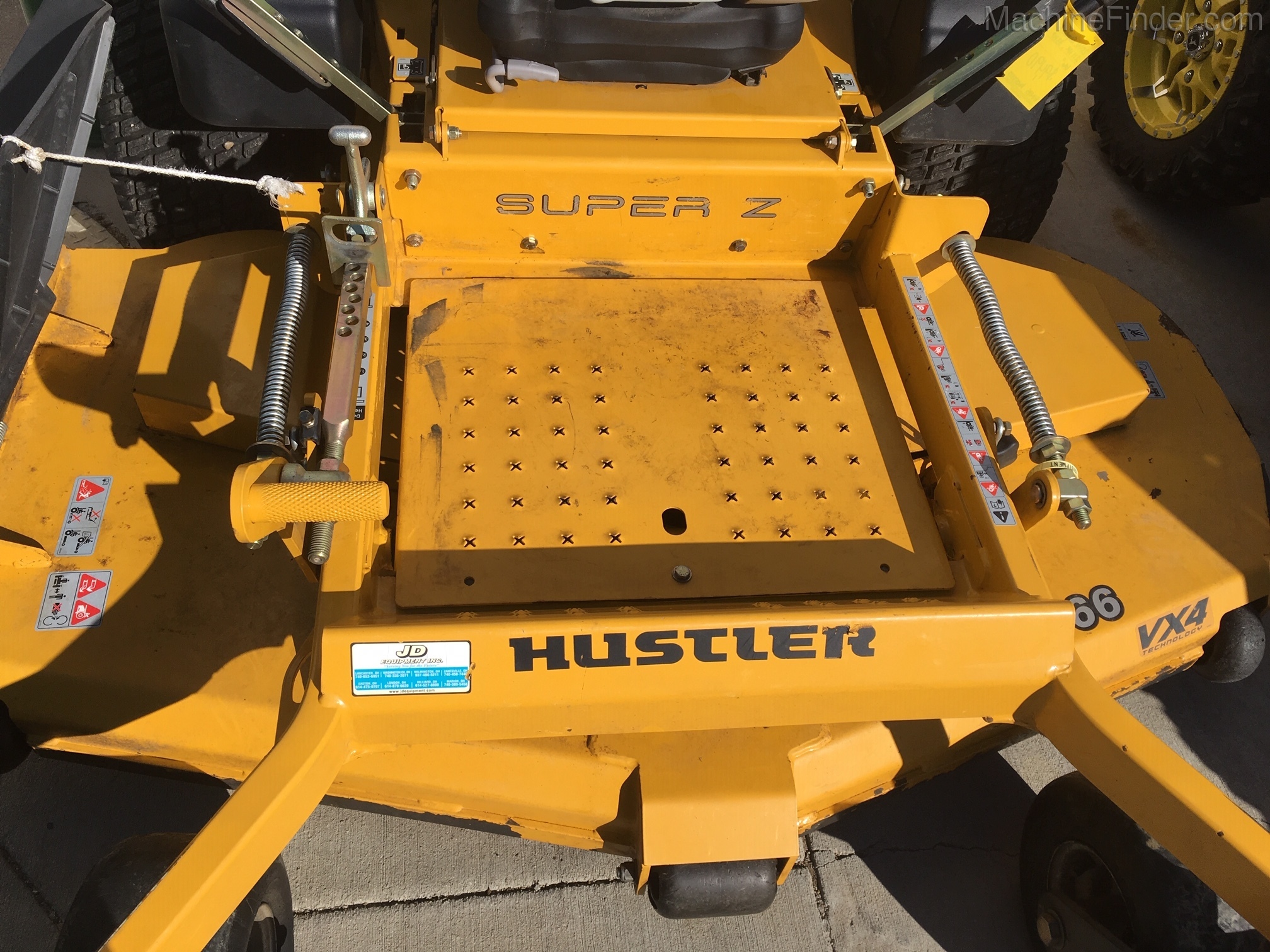 2016 Hustler SUPER Z Image 3