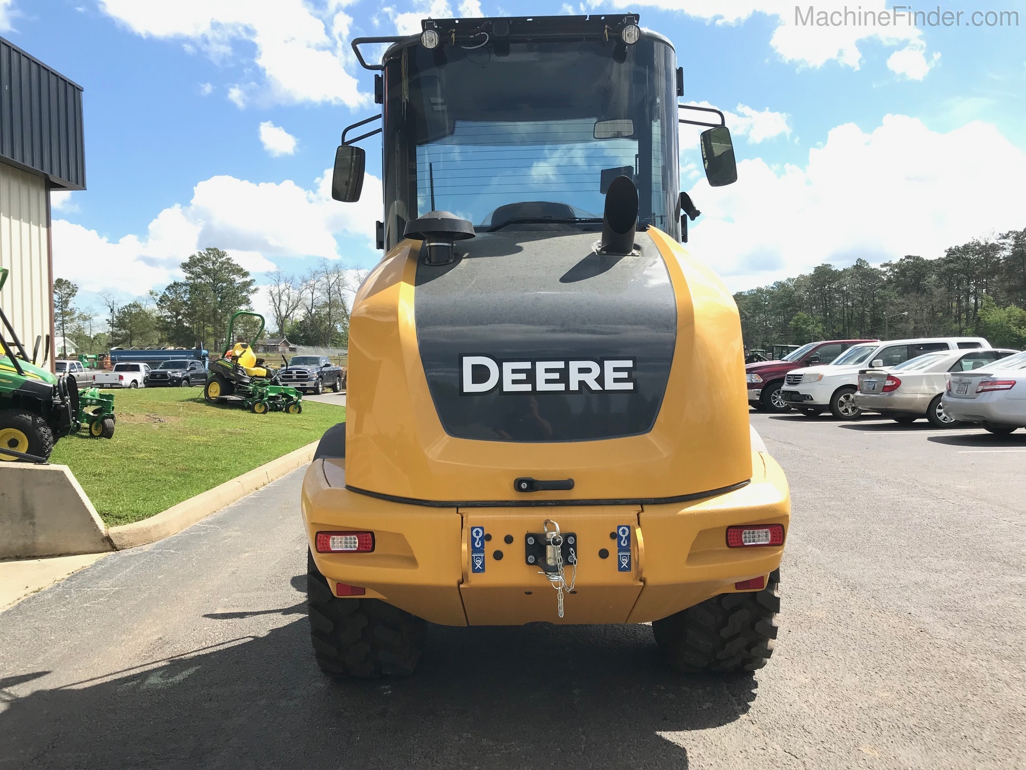 2021 John Deere 244L Image 4