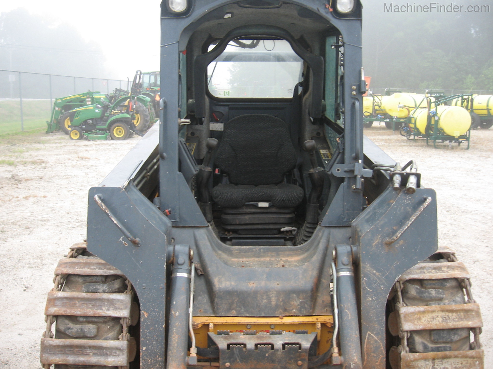 2013 John Deere 320D Image 5