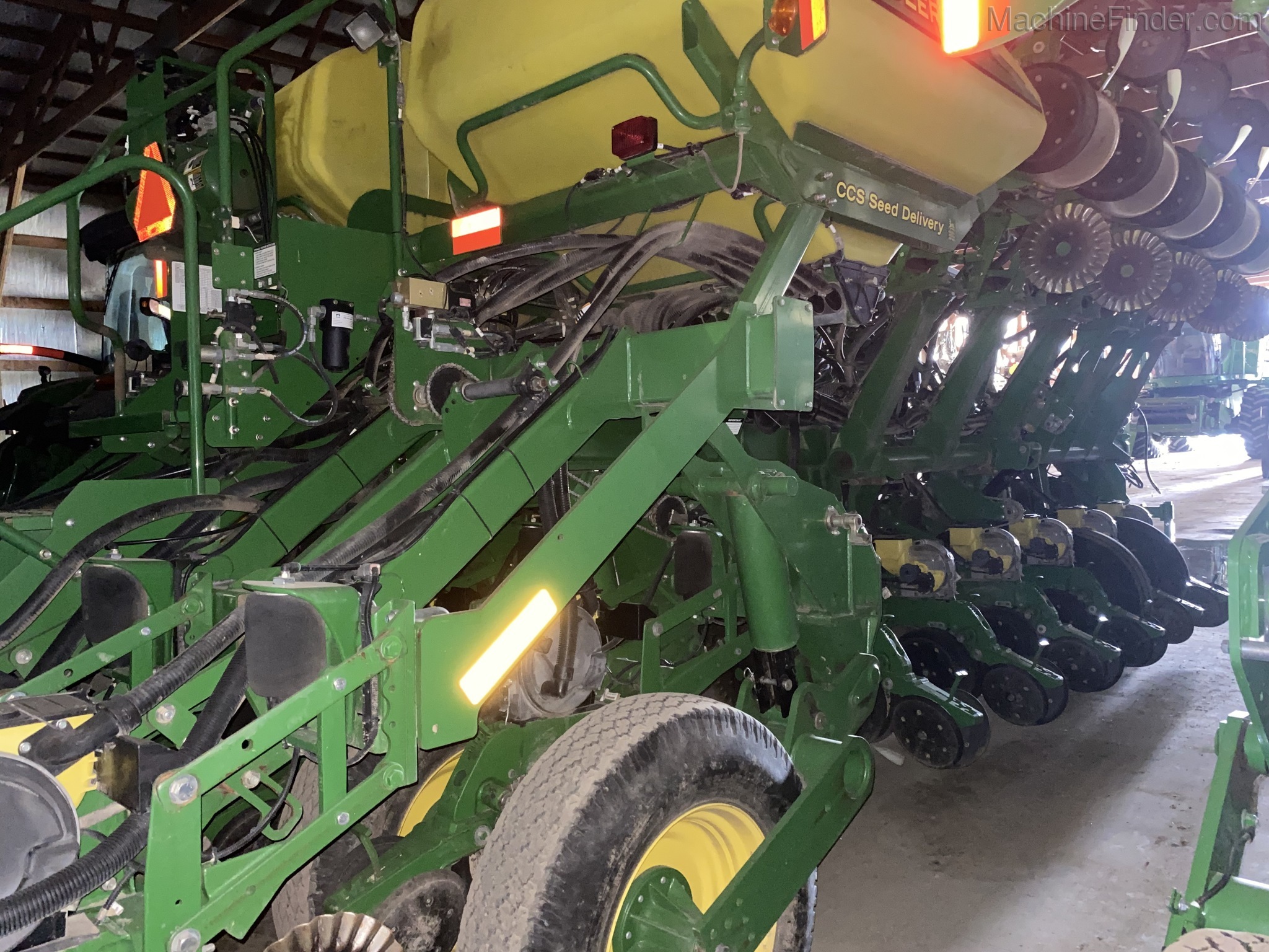 2013 John Deere 1790 Image 2