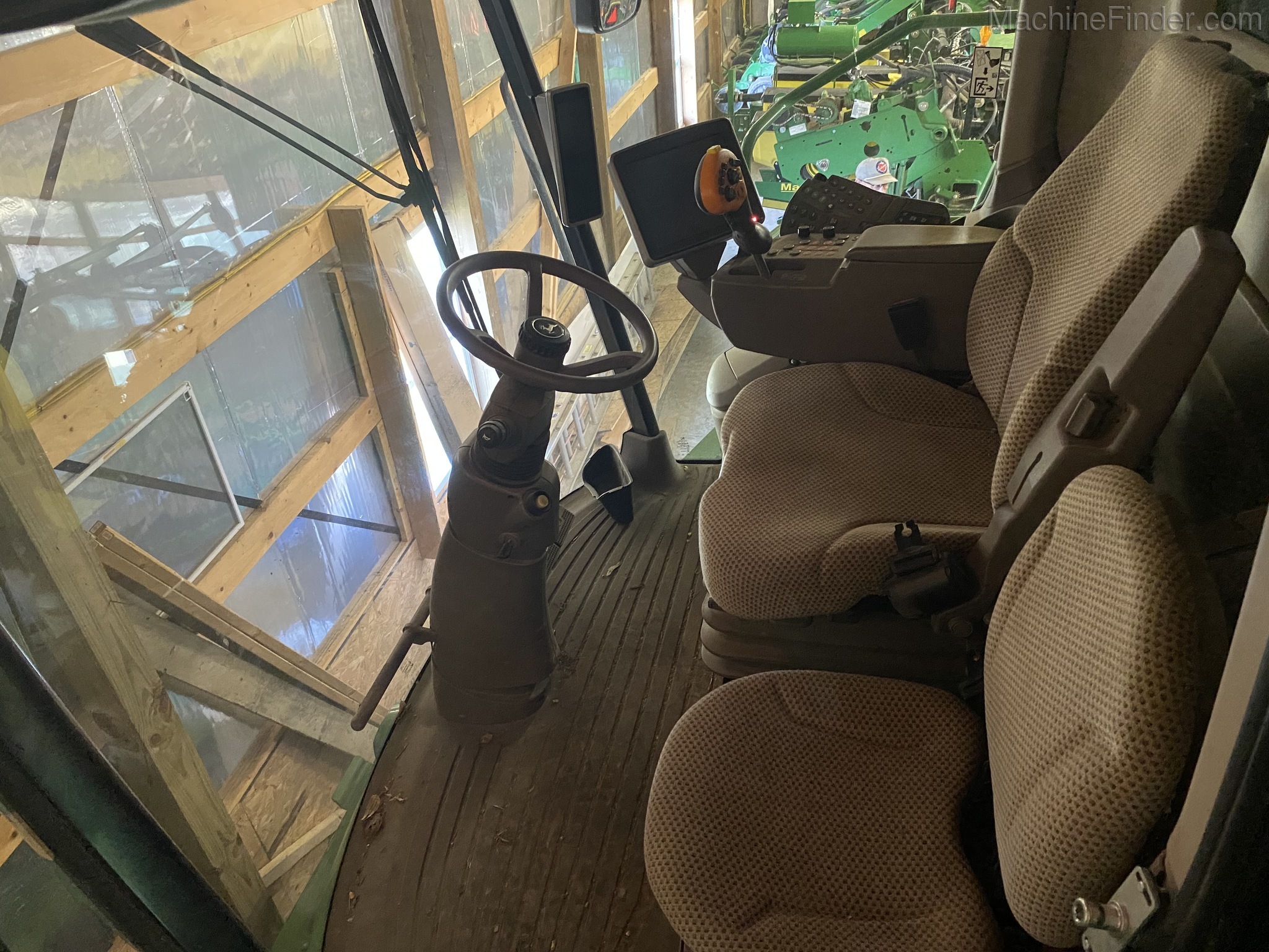 2017 John Deere S660 Image 5