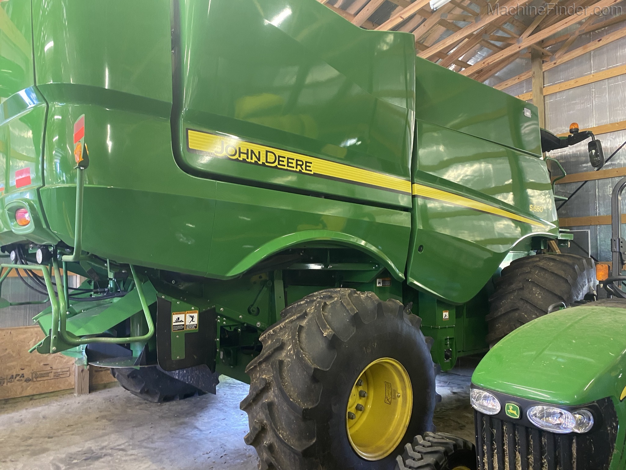 2017 John Deere S660 Image 2