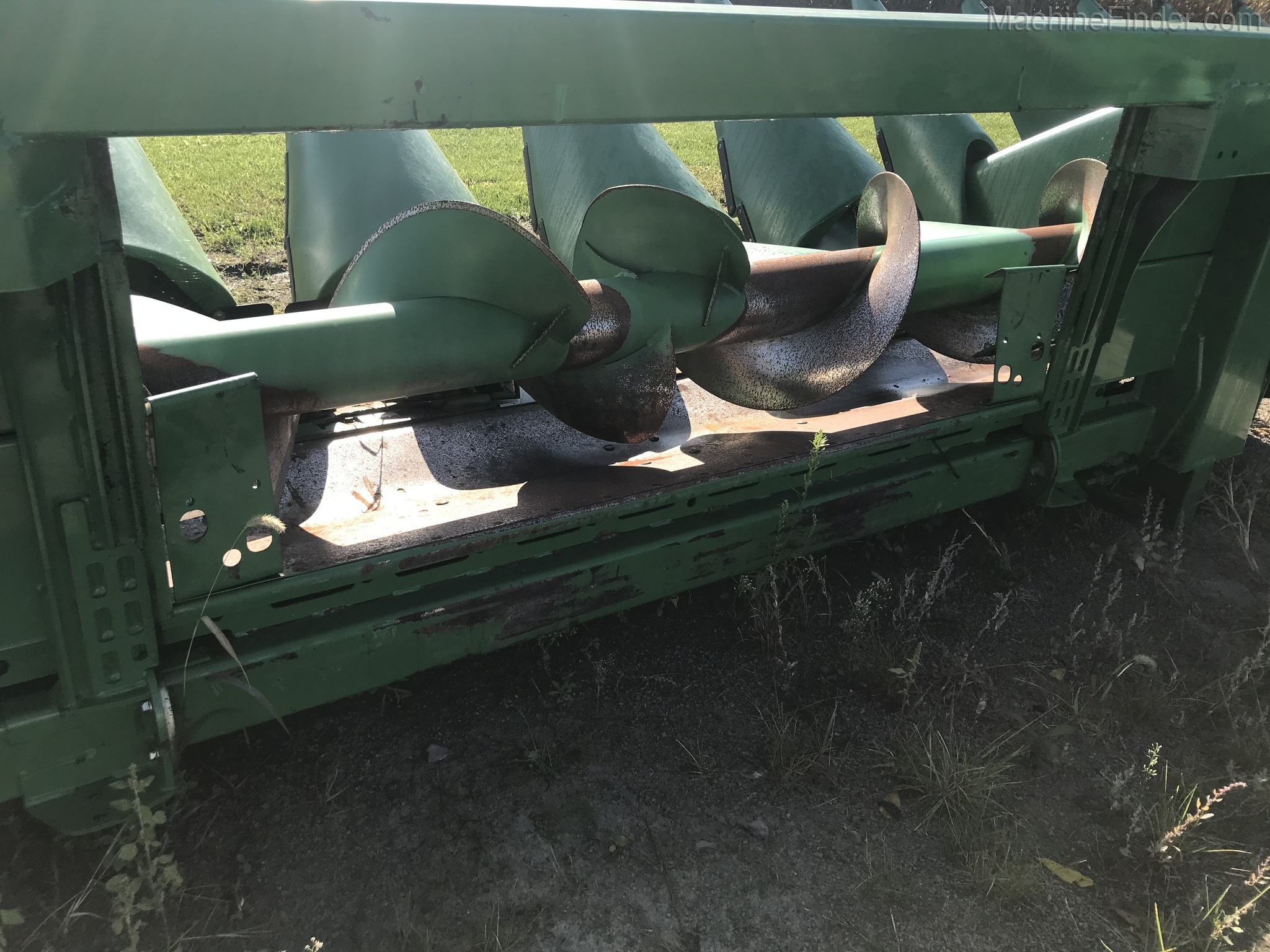 2009 John Deere 606C Image 8