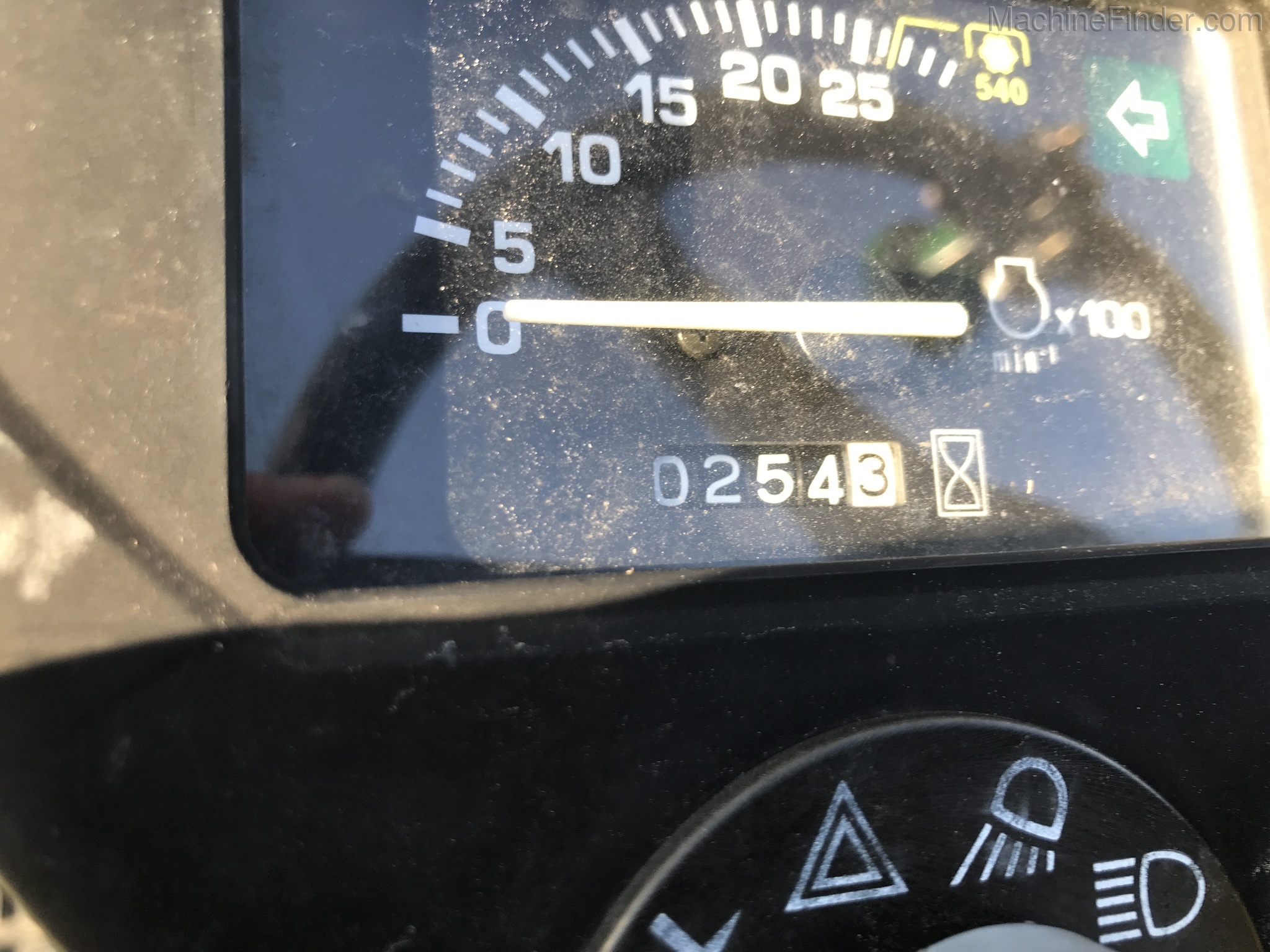 1999 John Deere 4100 Image 10