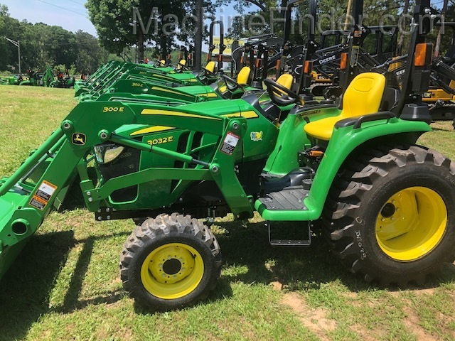 2020 John Deere 3025E Image 2