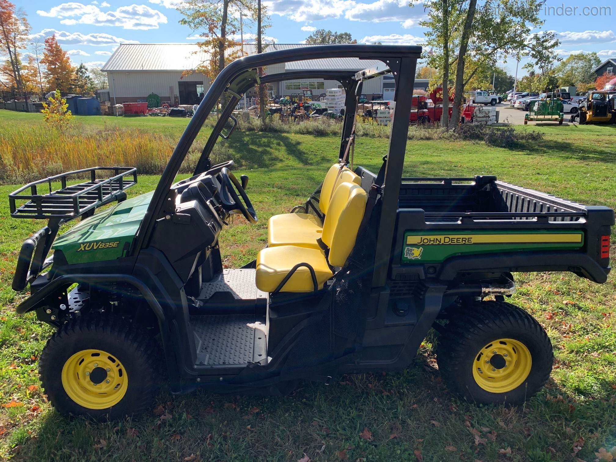 2019 John Deere XUV835E Image 3