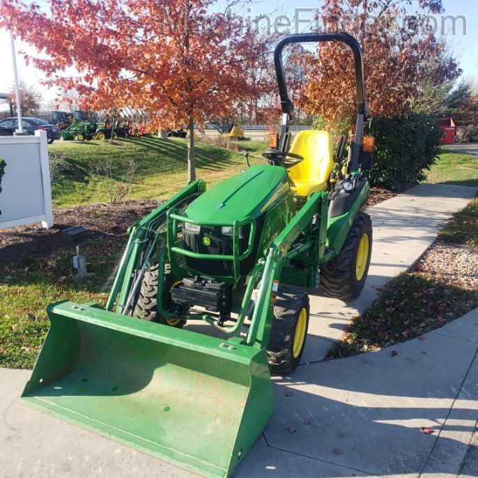2018 John Deere 2025R Image 9