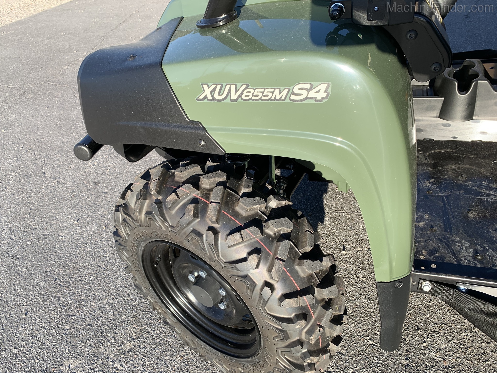 2021 John Deere 855M Image 8