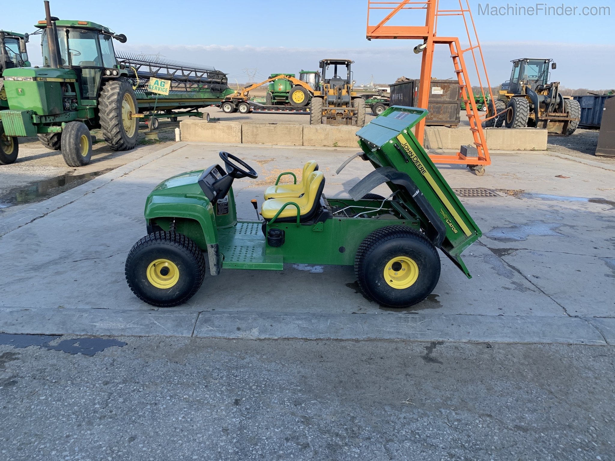2018 John Deere TS 4X2 Image 2