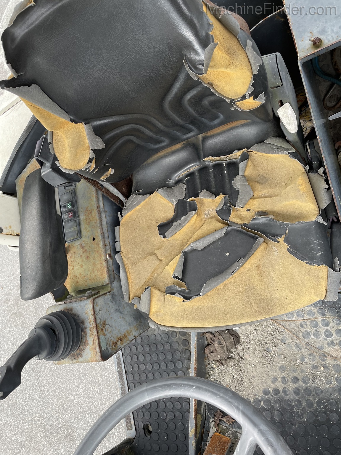 2006 Terex SKL824 Image 10