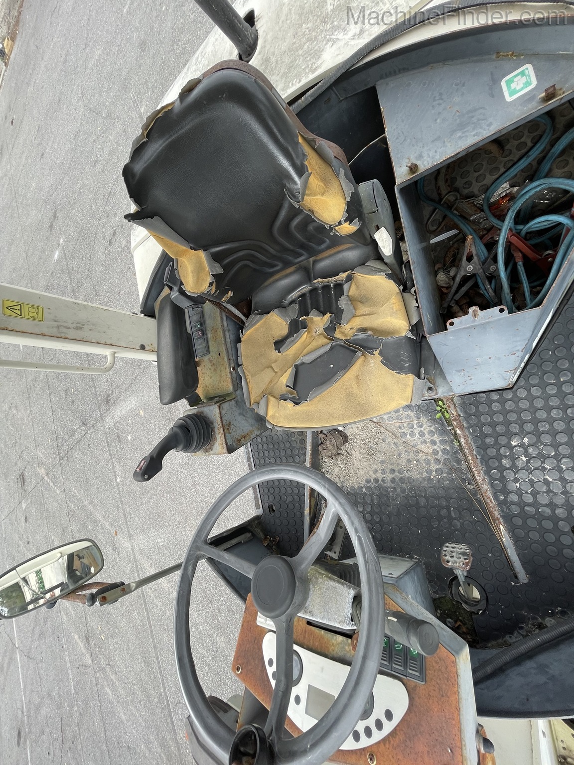 2006 Terex SKL824 Image 11