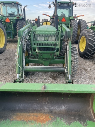 2012 John Deere 5075E Image 2