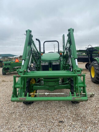 2013 John Deere 5085E Image 2
