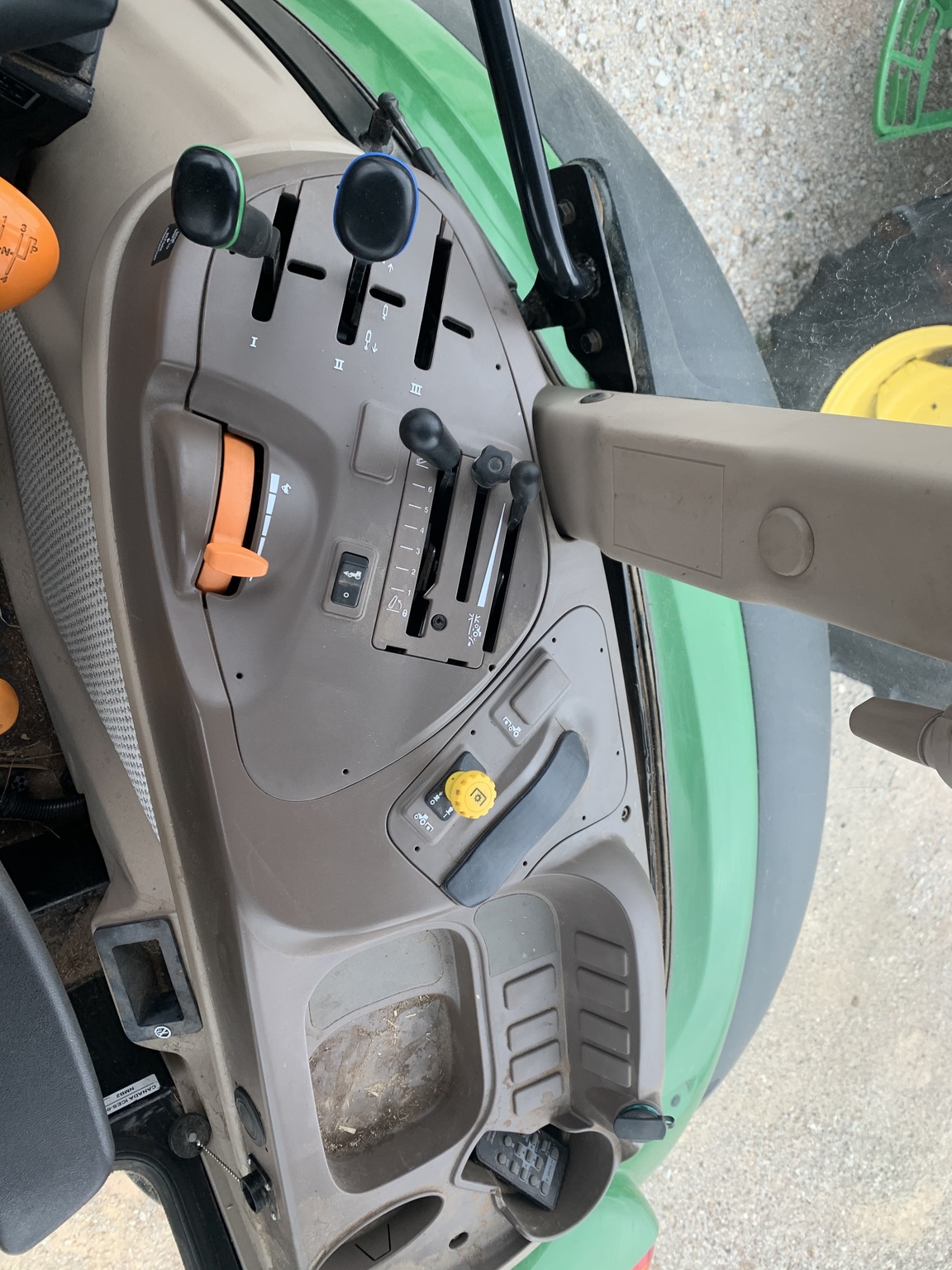 2019 John Deere 5090E Image 3