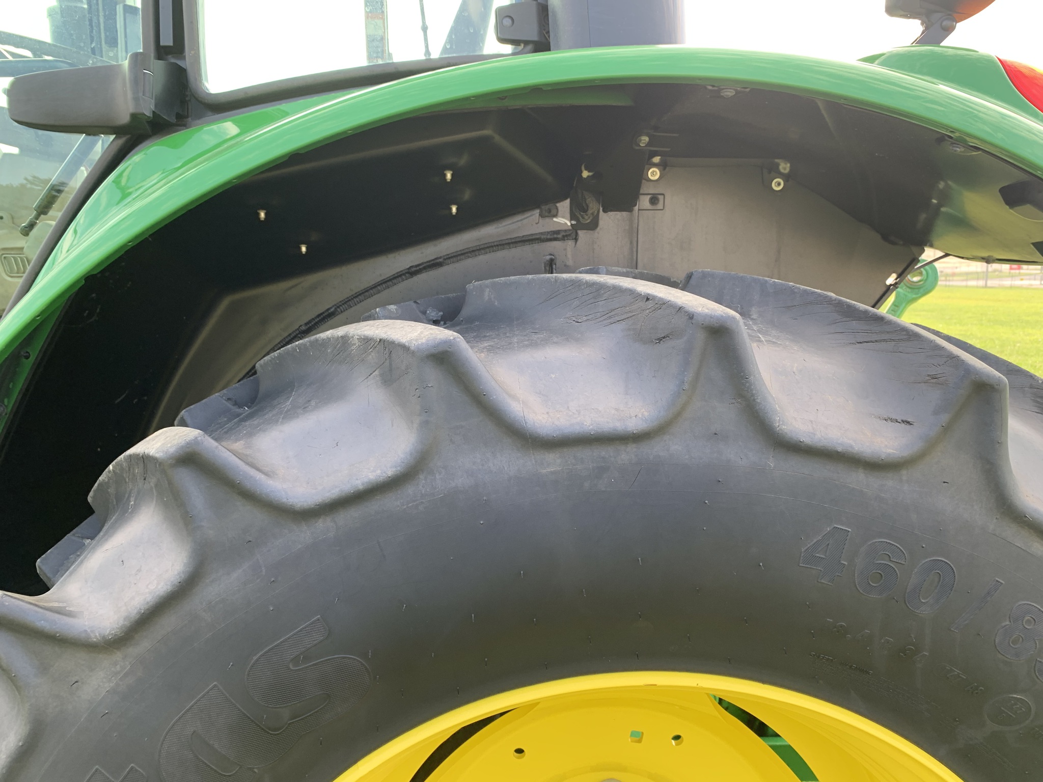 2021 John Deere 6110M Image 10