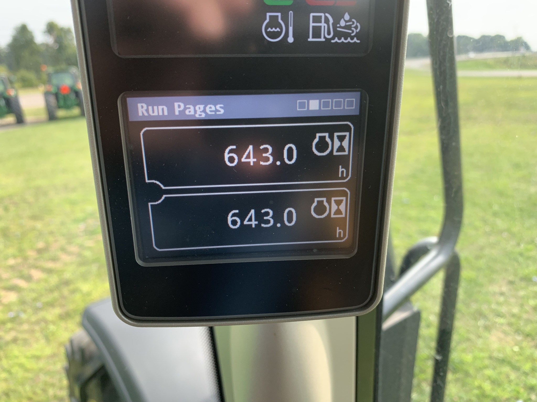 2021 John Deere 6110M Image 13