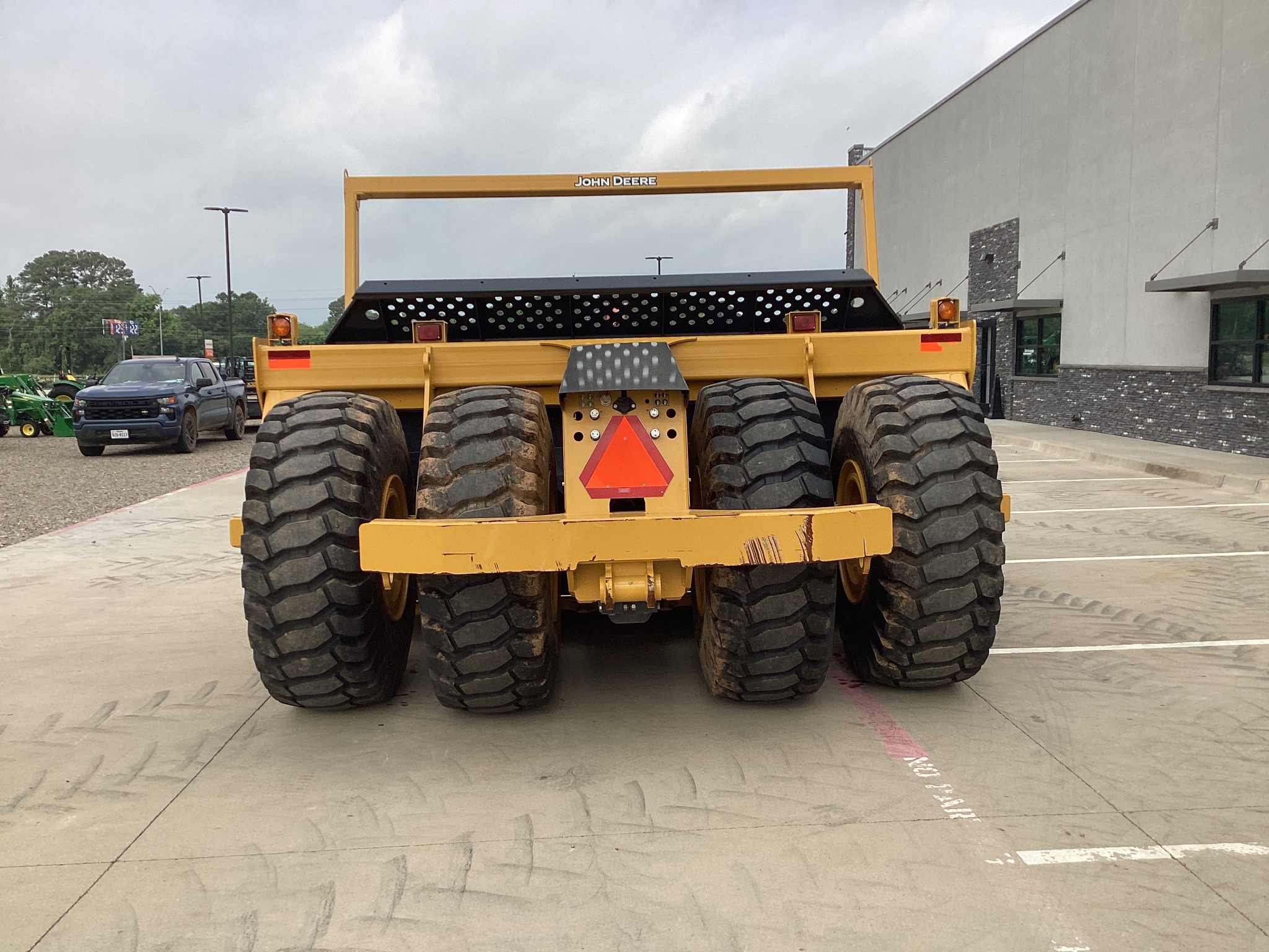 2023 John Deere 2412D E Image 10